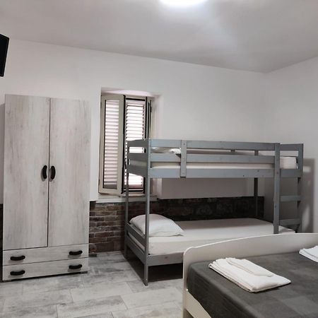B&B Dell'Infopoint-La Via Silente Castelnuovo Cilento ภายนอก รูปภาพ