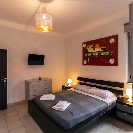 B&B Dell'Infopoint-La Via Silente Castelnuovo Cilento ภายนอก รูปภาพ