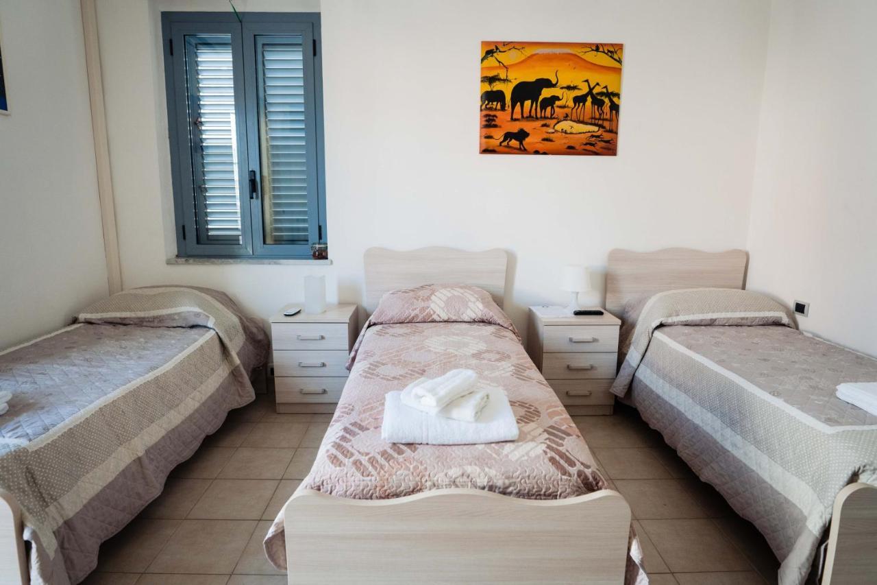 B&B Dell'Infopoint-La Via Silente Castelnuovo Cilento ภายนอก รูปภาพ