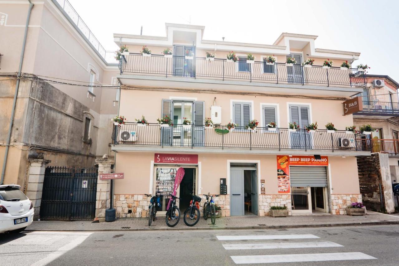 B&B Dell'Infopoint-La Via Silente Castelnuovo Cilento ภายนอก รูปภาพ